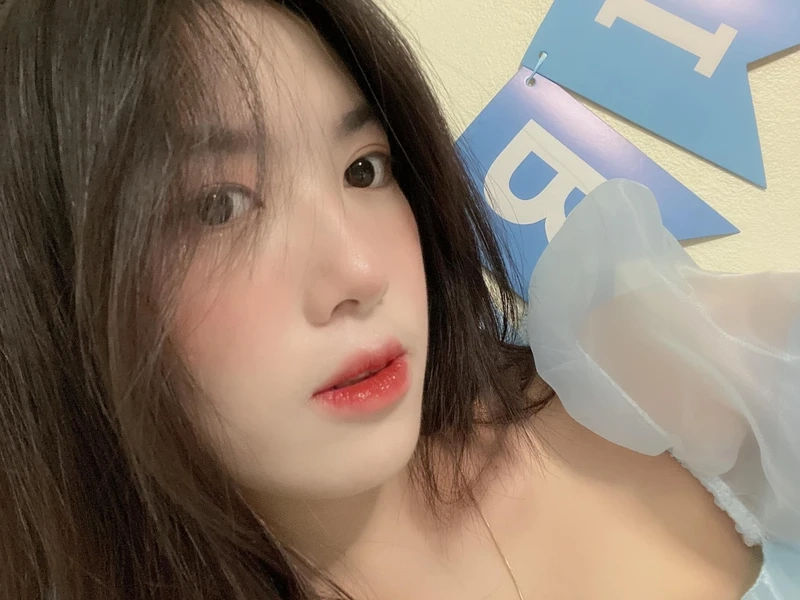 Tranh vẽ anime girl tóc ngắn là sự kết hợp giữa cá tính và đáng yêu